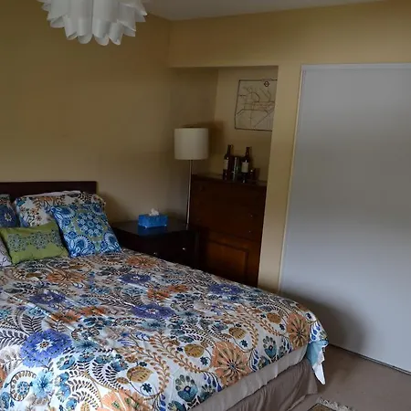 Bed And Breakfast In Hollywood Hills-3